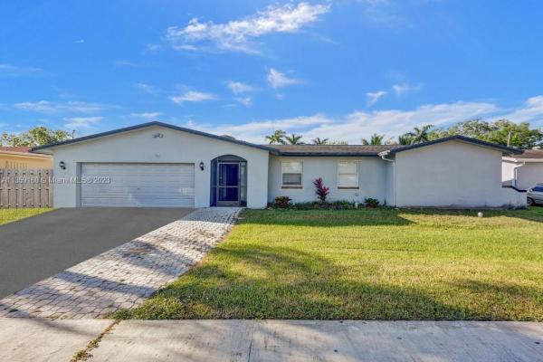 Twin Lakes, 11410 NW 29th St, Sunrise, Florida 33323, image 2