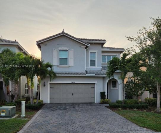 Parkview At Hillcrest, 1434 Myrtle Oak Ter, Hollywood, Florida 33021, image 2