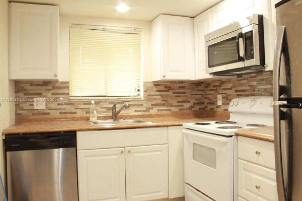 South Flagler, 1045 S Flagler Ave #713, Pompano Beach, Florida 33060, image 1