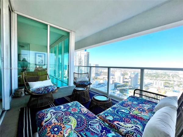 Ten Museum Park Residential, 1040 Biscayne Blvd #4006, Miami, Florida 33132, image 1