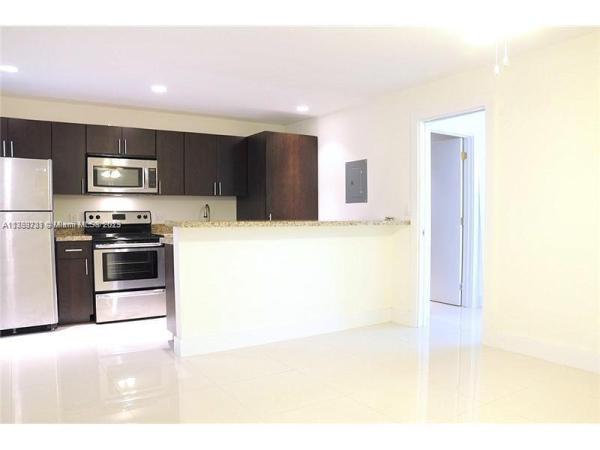 Coco Palm, 3071 SW 27th Ave #25, Miami, Florida 33133, image 1