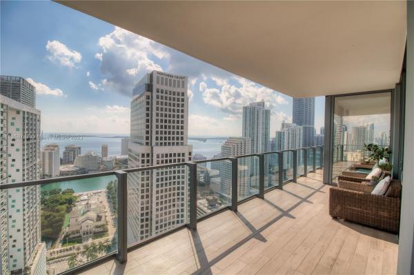 Reach Brickell City Centre, 68 SE 6th St #3311, Miami, Florida 33131, image 2