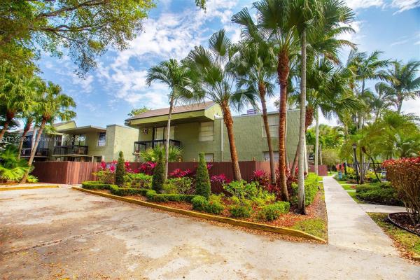 Captiva Lakes Villas, 8301 SW 142nd Ave #C202, Kendale Lakes, Florida 33183, image 1
