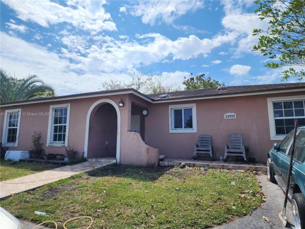 Meadow Wood Manor, 12550 SW 264th St, Kendale Lakes, Florida 33032, image 1