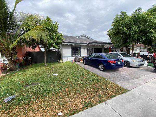 Maria Luisa Estates, 9183 NW 117th Ter, Hialeah Gardens, Florida 33018, image 1
