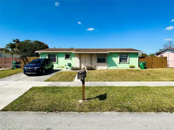 Caseil Heights, 15105 SW 305th Ter, Leisure City, Florida 33033, image 1