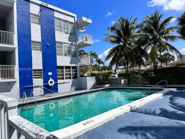 Portalagre, 2175 NE 170th St #209, North Miami Beach, Florida 33162, image 1