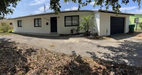 Berkeley Manor, 17210 NW 9th Pl, Miami Gardens, Florida 33169, image 1