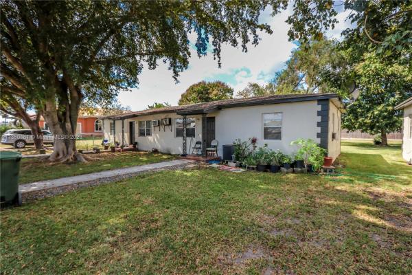 Homestead No HOA, 906 NE 5th Ave, Homestead, Florida 33030, image 1