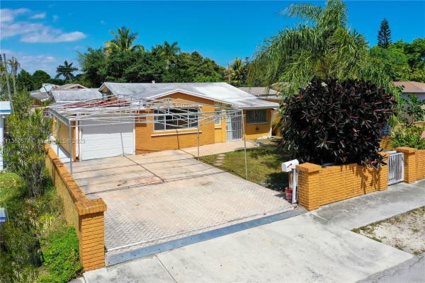 Hollywood Little Ranches, 2703 Adams St, Hollywood, Florida 33020, image 2