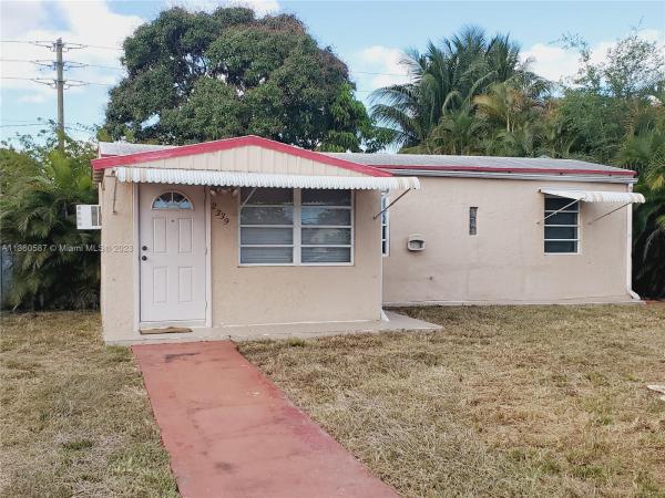 Hollywood Park, 2339 Wilson St, Hollywood, Florida 33020, image 2