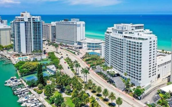 The Carriage House, 5401 Collins Ave #1428, Miami Beach, Florida 33140, image 1