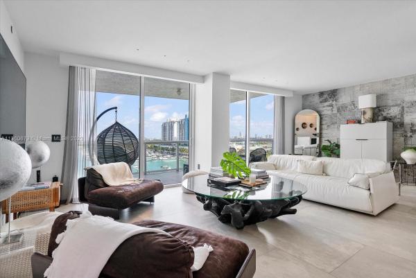 The Grand Venetian, 10 Venetian Way #1103, Miami Beach, Florida 33139, image 1