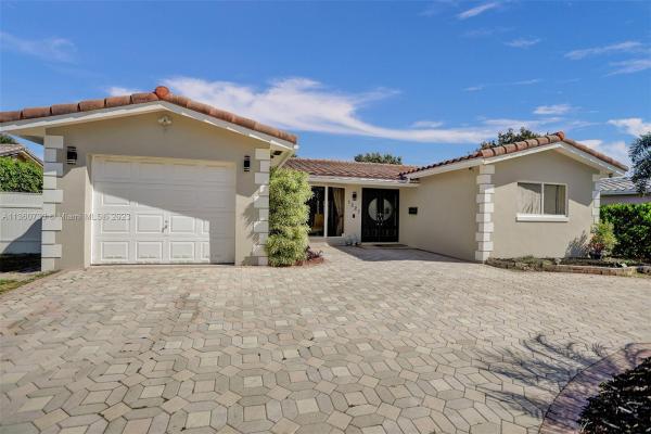 Hollywood Golf Estates, 1327 Rodman St, Hollywood, Florida 33019, image 1
