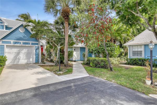 Villas Of Ocean Dunes, 119 Ocean Dunes Cir, Jupiter, Florida 33477, image 1