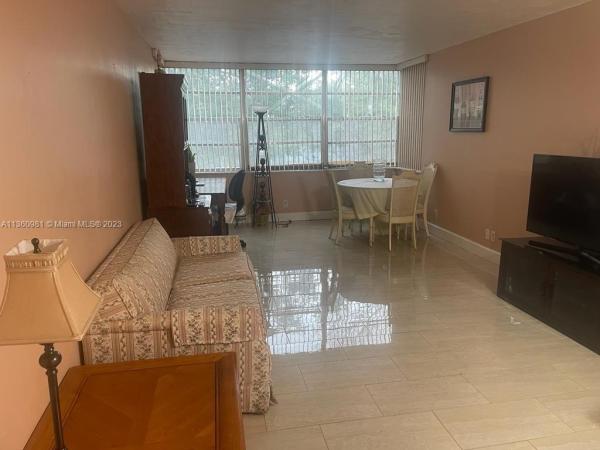 Plantation Place, 6500 Cypress Rd #308, Plantation, Florida 33317, image 1