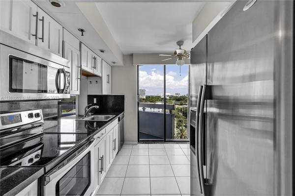 Brickell Park, 2501 Brickell Ave #1001, Miami, Florida 33129, image 1