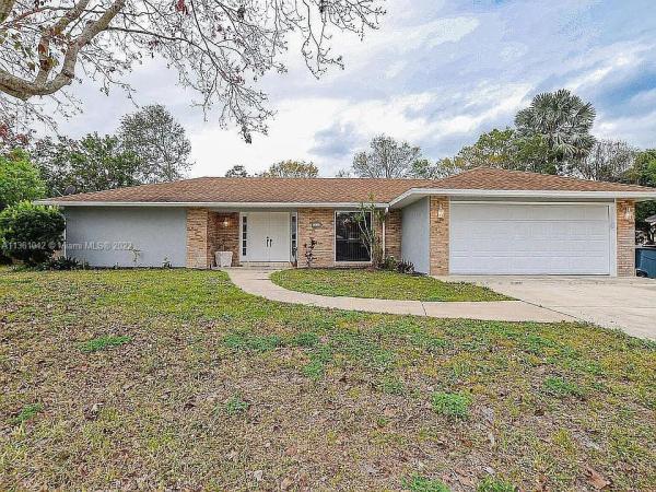 5405 Eagle Dr, Fort Pierce, Florida 34951, image 2
