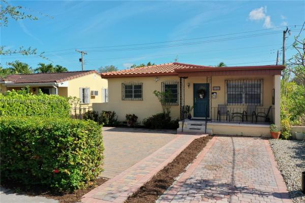 Tamiami Highlands, 5690 SW 4th St, Miami, Florida 33134, image 1