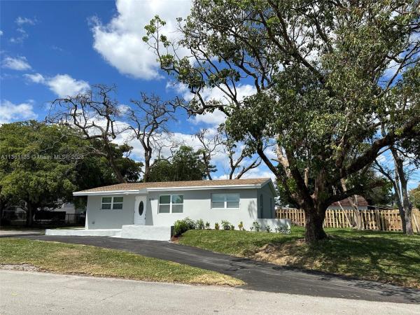 Seminole Heights, 3301 N 72nd Way, Hollywood, Florida 33024, image 1