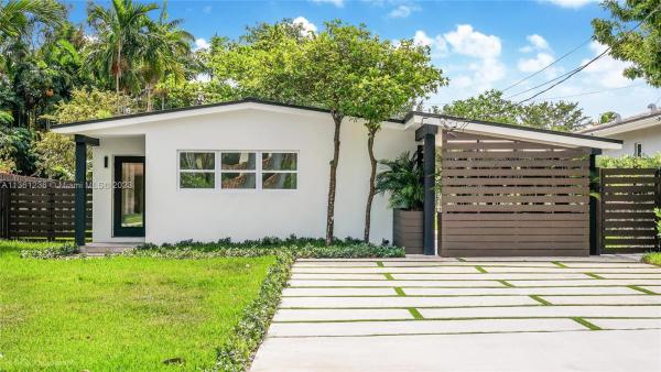 300 NE 116th St, Unincorporated Dade County, Florida 33161, image 2