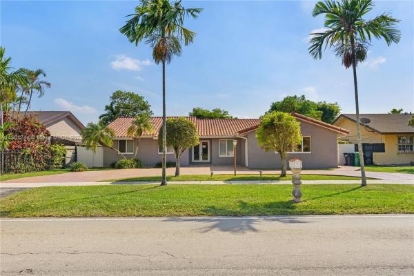 Concord Homes, 11420 SW 32nd St, University Park, Florida 33165, image 1