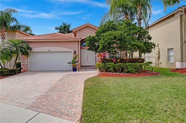 The Cove At Pembroke Isles, 1994 NW 171st Ave, Pembroke Pines, Florida 33028, image 1
