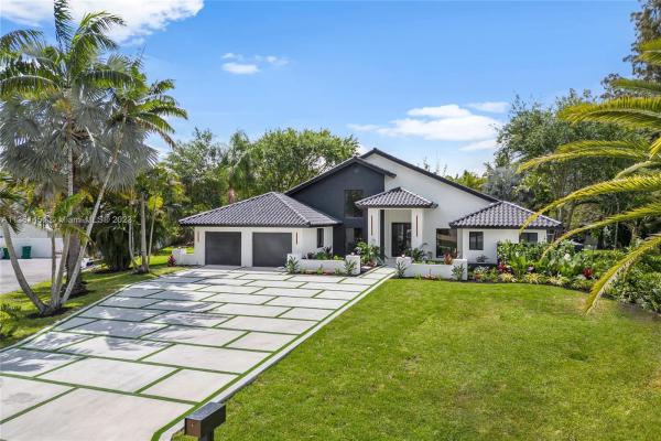 Plantation Acres Plaza, 12240 Tara Dr, Plantation, Florida 33325, image 1