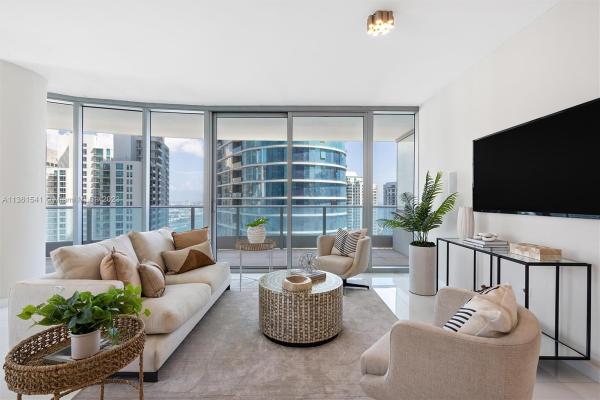 Epic Hotel & Residences, 200 Biscayne Boulevard Way #3601, Miami, Florida 33131, image 2