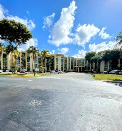International Park, 11780 SW 18th St #127-2, Tamiami, Florida 33175, image 2