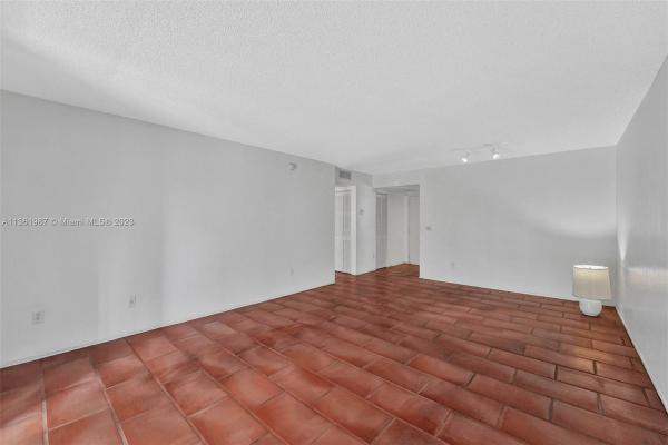 Kings Creek South, 7747 SW 86th St #D-406, Kendall, Florida 33143, image 1