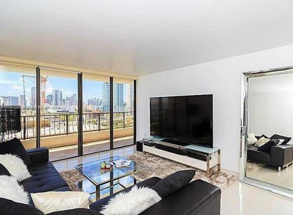 Venetia, 555 NE 15th St #19H, Miami, Florida 33132, image 2