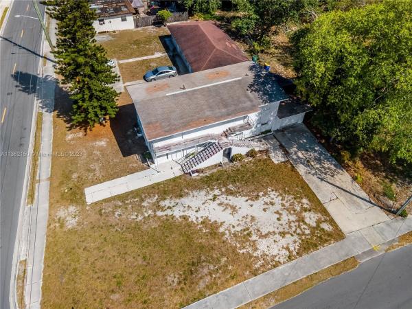 Fort Pierce Residential, 1423 E Avenue E, Fort Pierce, Florida 34950, image 2