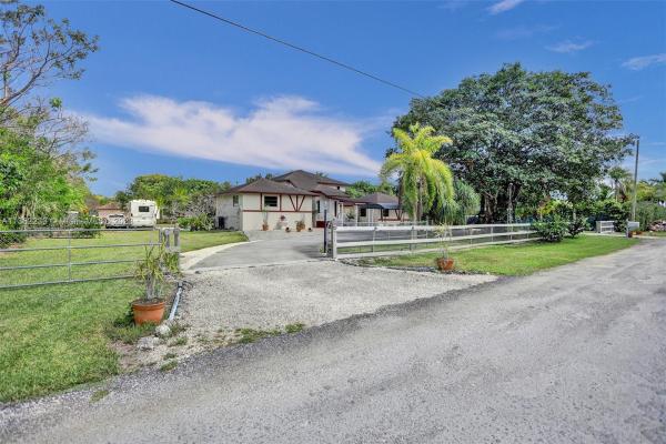 Princeton Estates, 24201 SW 123rd Ave, Princeton, Florida 33032, image 1