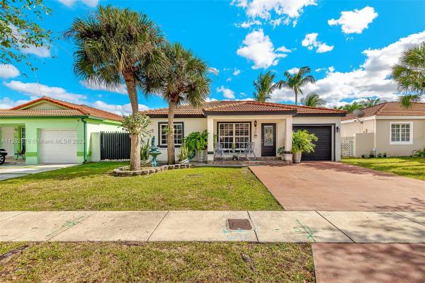 Lakes On The Green North, 9054 NW 190th Ter, Hialeah, Florida 33018, image 1