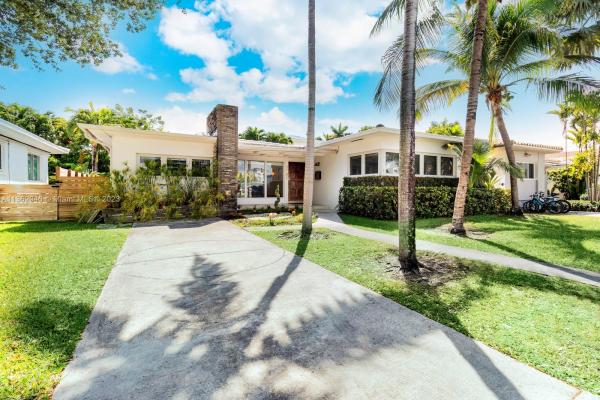 Altos Del Mar, 9565 Bay Dr, Surfside, Florida 33154, image 2