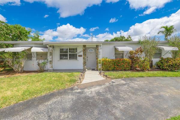 Westwood Lake, 11395 SW 57th Ter, Sunset, Florida 33173, image 1