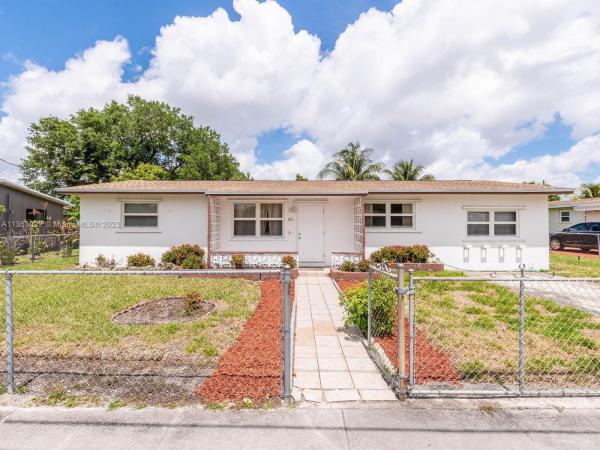 Myrtle Grove, 2851 NW 175th St, Miami Gardens, Florida 33056, image 2