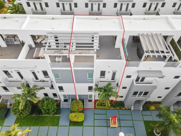 Contempo Townhomes, 9155 NW 33rd St, Doral, Florida 33172, image 1