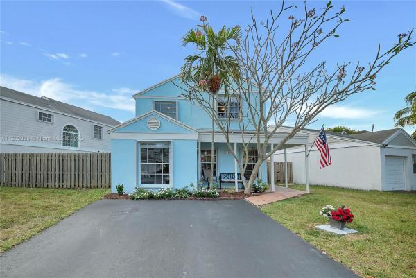 Villas Of Deerwood, 14451 SW 124th Pl, Three Lakes, Florida 33186, image 1