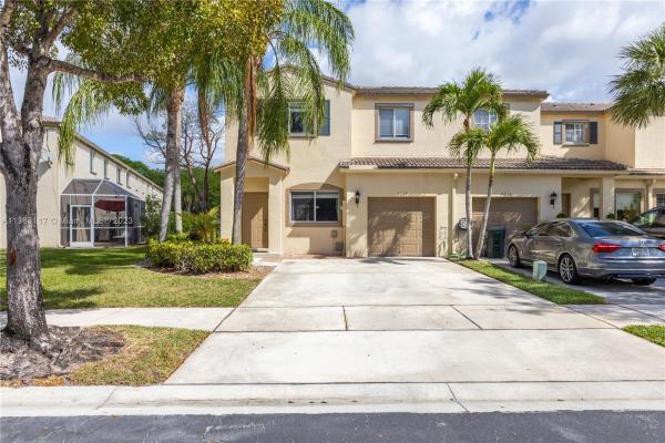 Lago Vista At Coconut Creek, 4714 Lago Vista Dr, Coconut Creek, Florida 33073, image 1