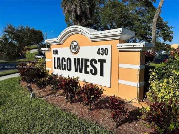Lago West, 400 Commodore Dr #314, Plantation, Florida 33325, image 2