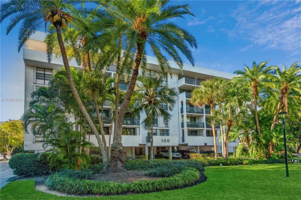 Key Biscayne One Hundred, 100 Ocean Lane Dr #501, Key Biscayne, Florida 33149, image 1