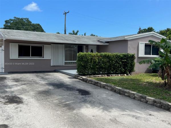 Oak Acres, 411 SW 10th Ter, Hallandale Beach, Florida 33009, image 1