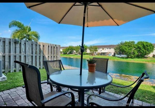 The Shores At Isles Of Bayshore, 9011 SW 227th St #7, Cutler Bay, Florida 33190, image 2