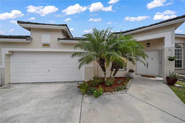 Courtyards At Deerwood, 12254 SW 144th Ter, Three Lakes, Florida 33186, image 1