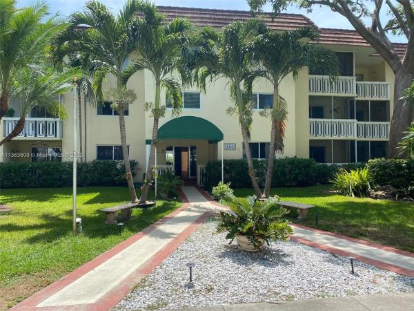 Galen Drive West, 200 Galen Dr #301, Key Biscayne, Florida 33149, image 1