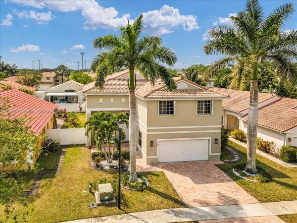 Estancia, 318 SW 194th Ave, Pembroke Pines, Florida 33029, image 1