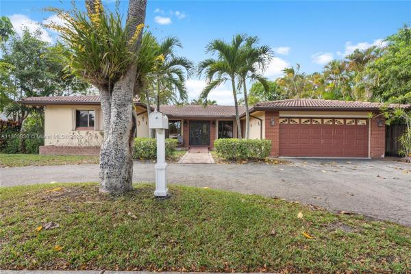 Lake Martha, 14502 Rosewood Rd, Miami Lakes, Florida 33014, image 1