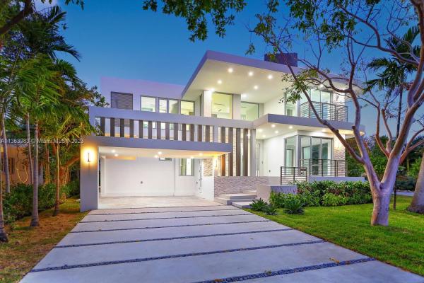 Tropical Isle Homes, 315 Cypress Dr, Key Biscayne, Florida 33149, image 2